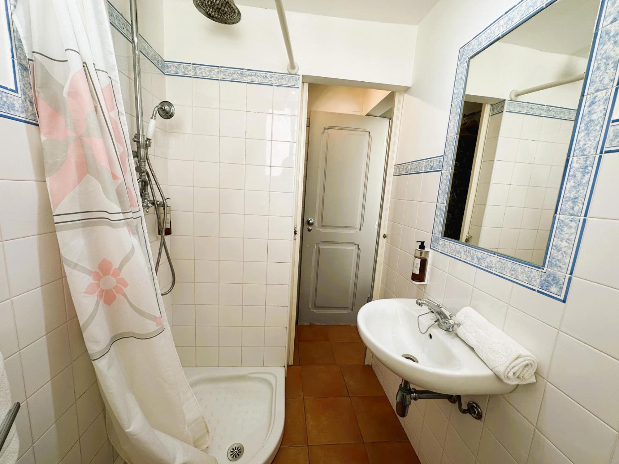 Estrela Charming Rooms By Host-Point Lisbon Room photo